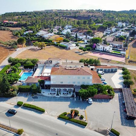 Hotel & Restaurant Figueres Parc Els Hostalets  Екстер'єр фото